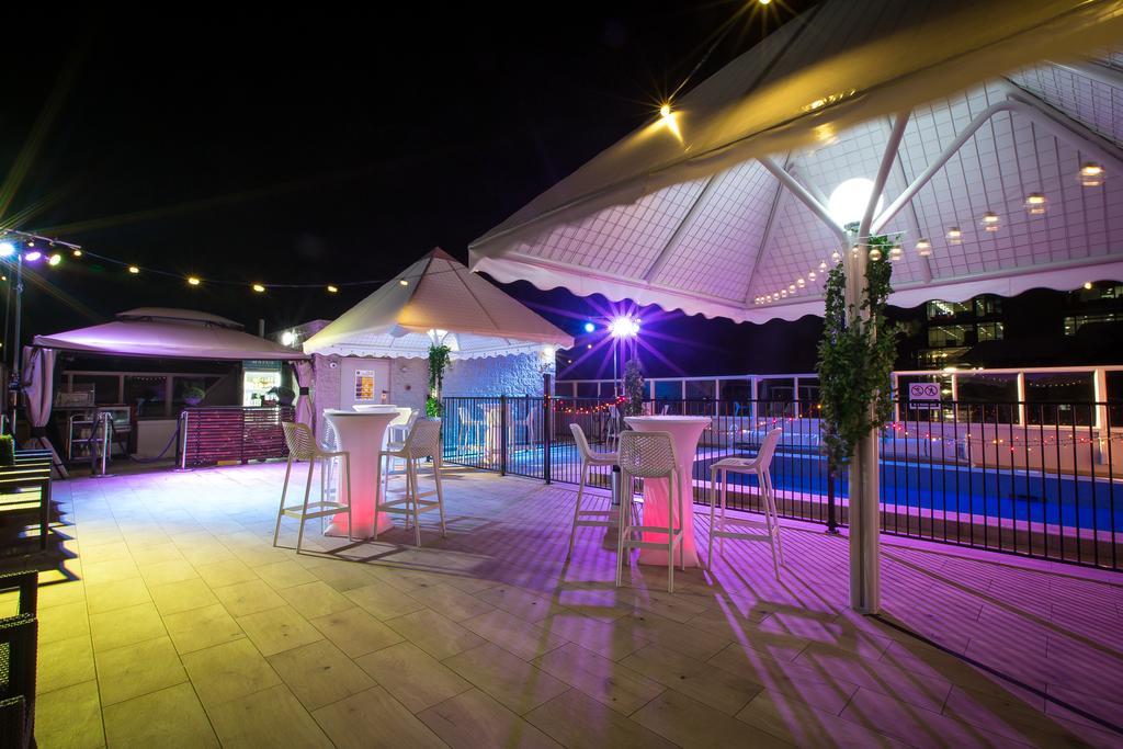 Gladstone Reef Hotel Motel Экстерьер фото