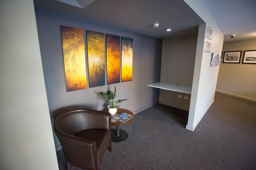 Gladstone Reef Hotel Motel Экстерьер фото