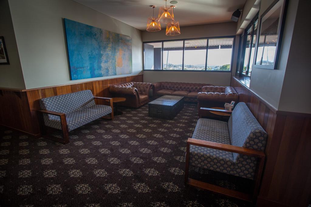 Gladstone Reef Hotel Motel Экстерьер фото