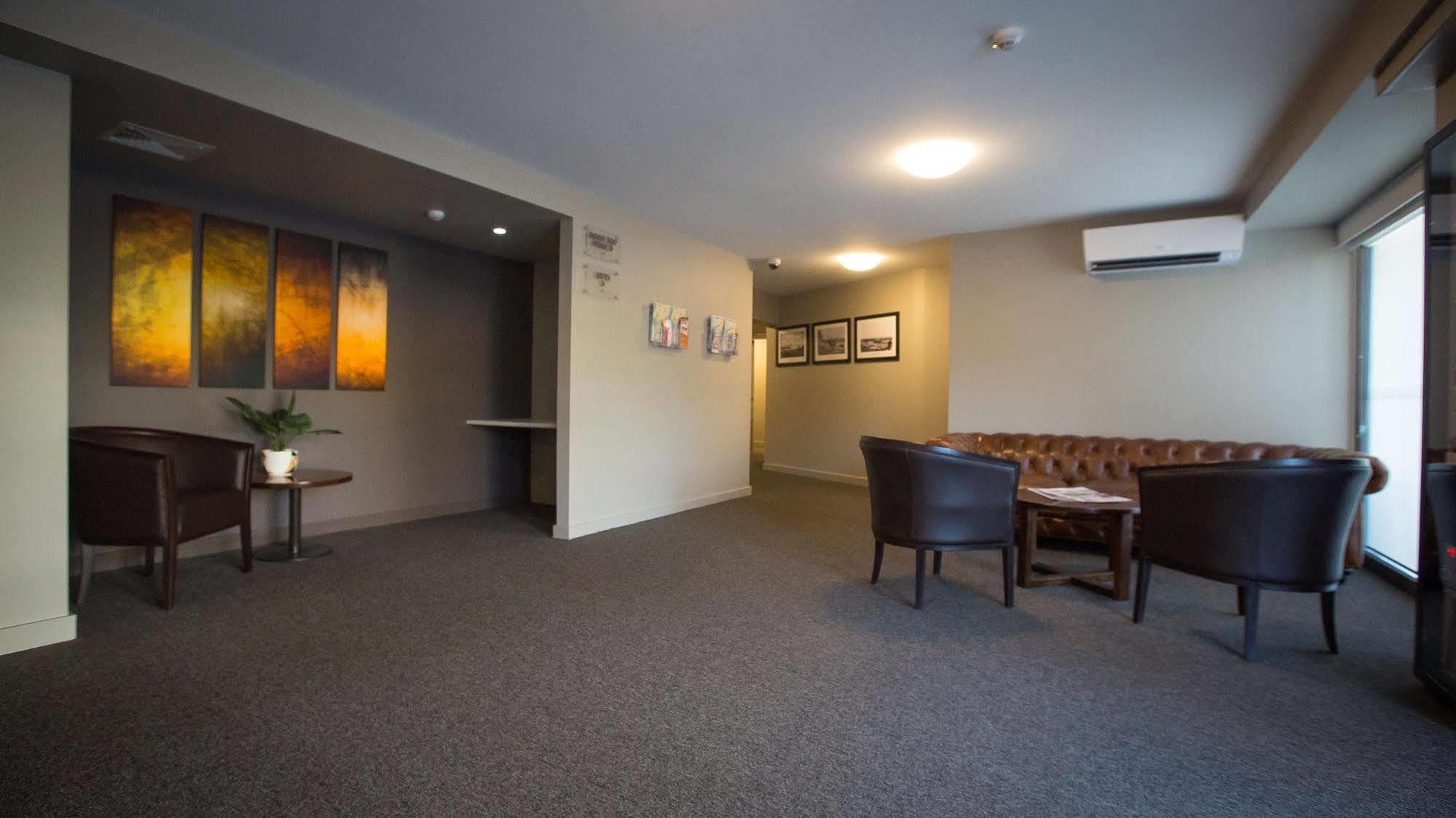 Gladstone Reef Hotel Motel Экстерьер фото