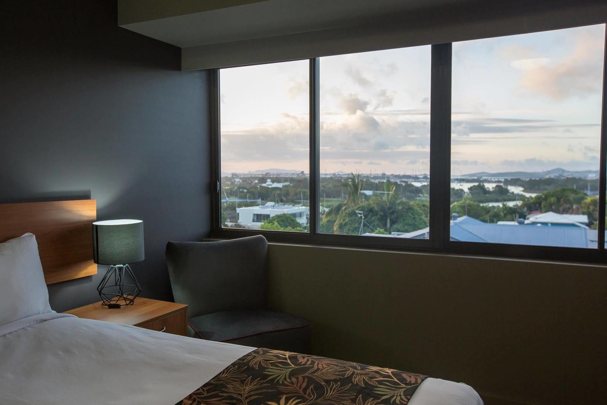 Gladstone Reef Hotel Motel Экстерьер фото